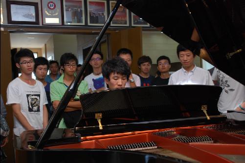 ���������ζ���Ρ��ʦ�����ຣ������ʽ����