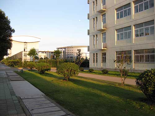 �ҵ�У԰һ��